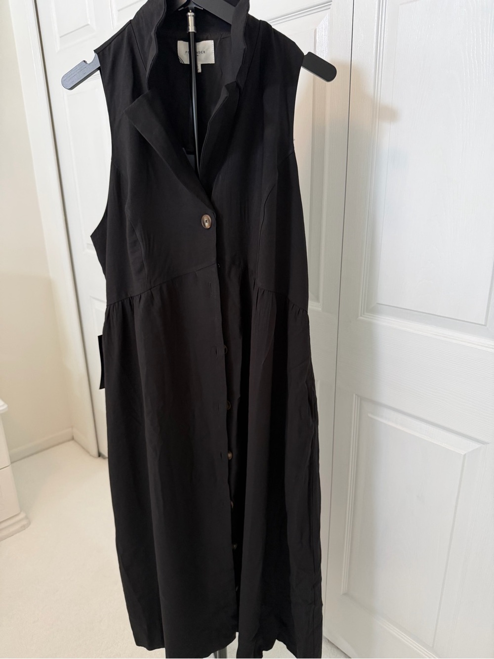 Tuckernuck Black Sleeveless Maxi Shirt Dress